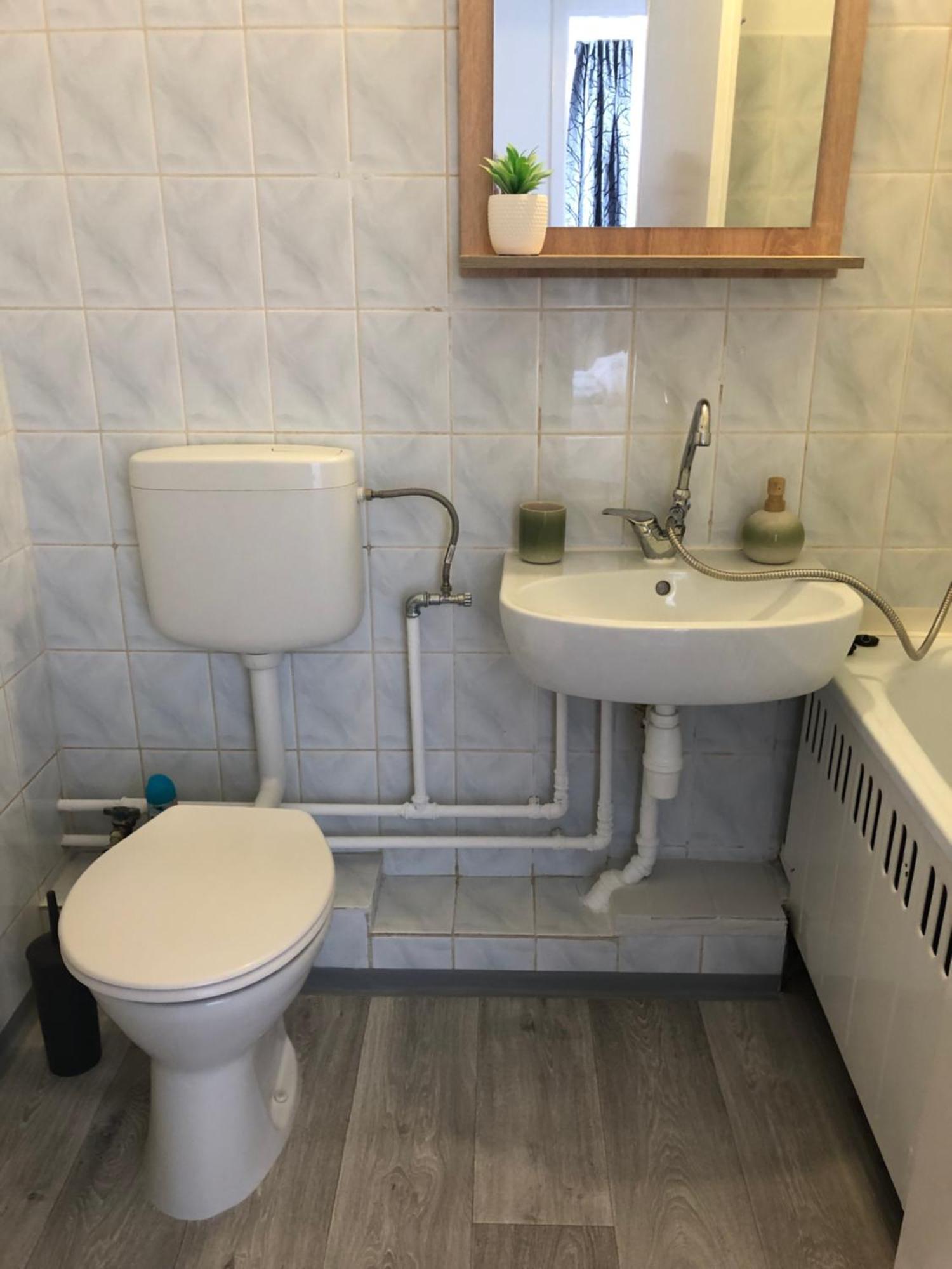 Juti Apartman Eger Eksteriør billede