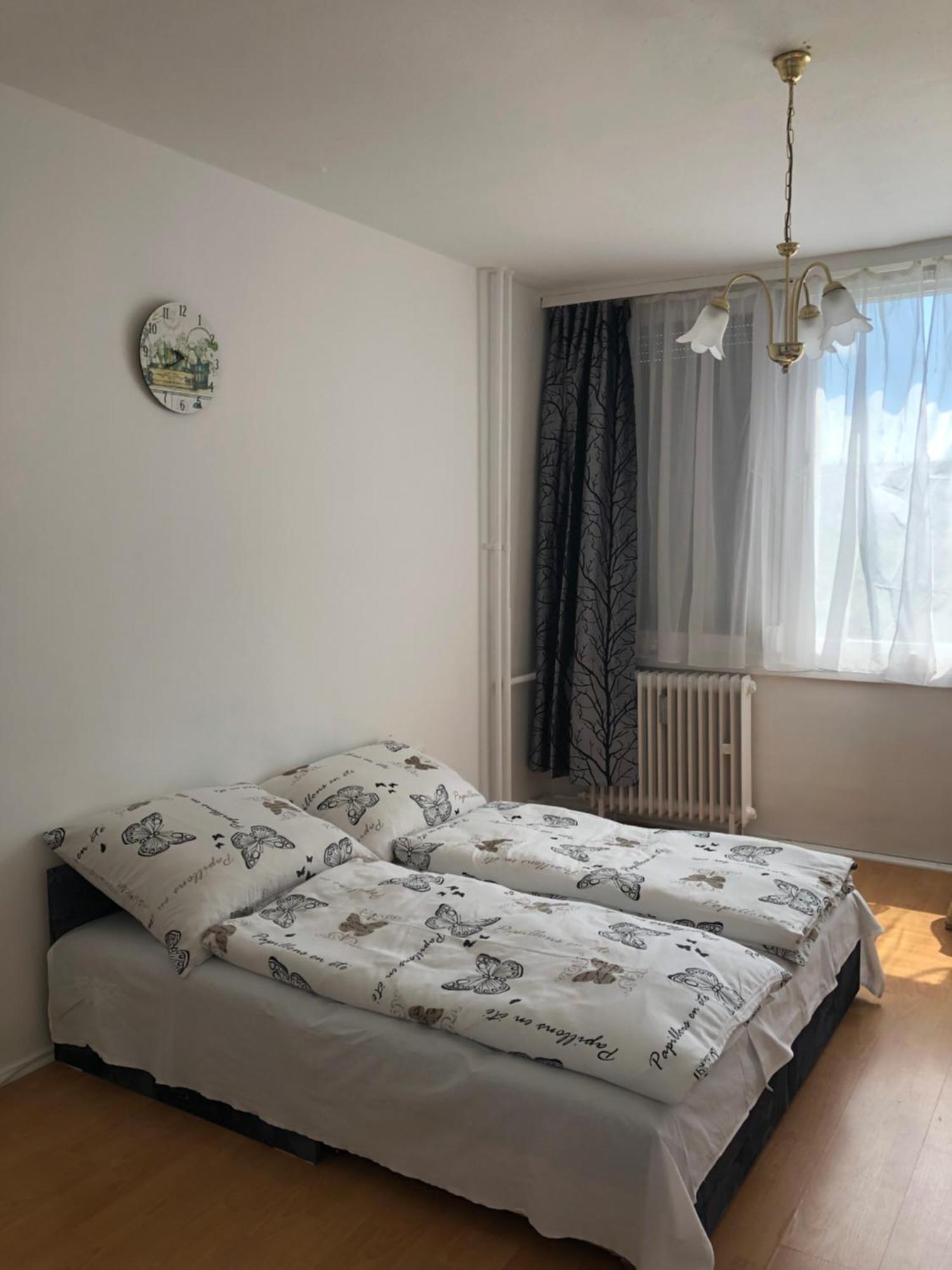 Juti Apartman Eger Eksteriør billede